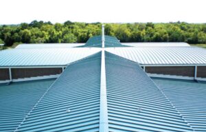 Đơn vị thi công lắp đặt mái tôn - thay mái tôn nhà xưởng tại Đức Hòa Long An