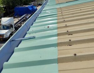 Thi công lắp đặt máng xối kho xưởng tại Biên Hòa Đồng Nai