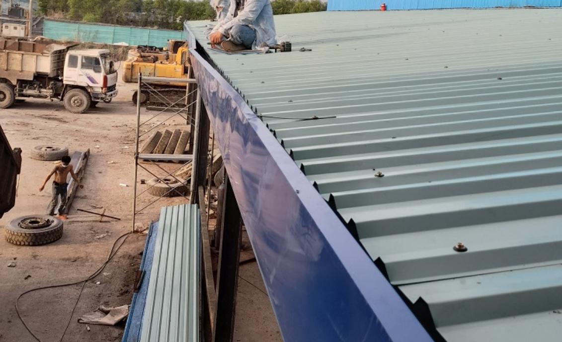 Thi công lắp đặt máng xối kho xưởng tại Tây Ninh